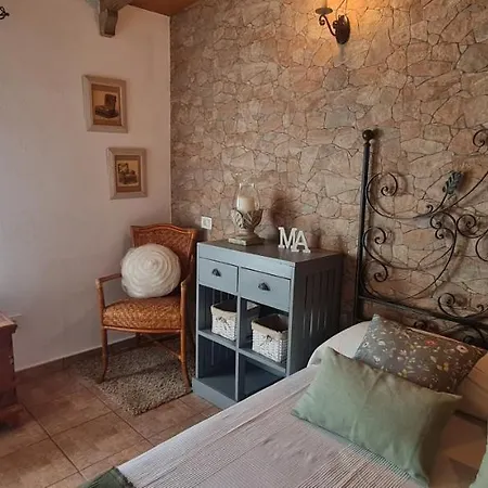 Сasa de vacaciones Vv La Morada Nature Retreat, Forest, Bbq & Outdoor Dining El Paso